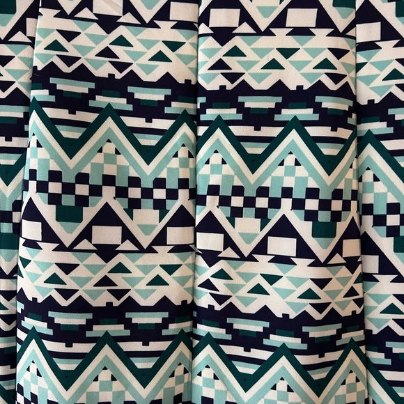 Geometric Print Mini Dress - Picture 4 of 6